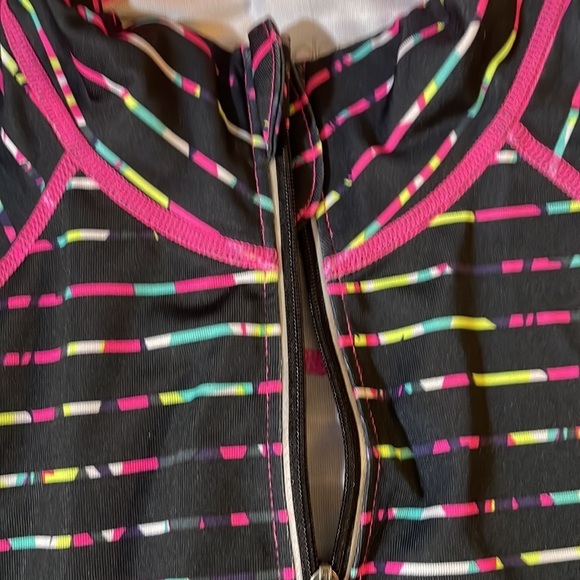 Ideology‎ Athletic Quarter Zip Shirt - Picture 2 of 5